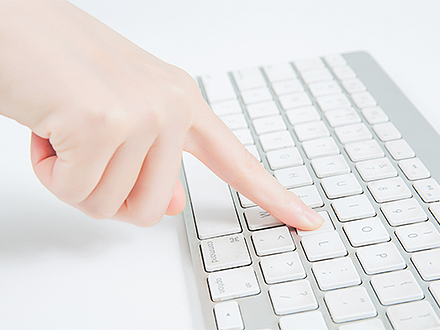 激光切割、水切割、等離子切割、電火花線切割、砂線切割機(jī)的區(qū)別和對(duì)比